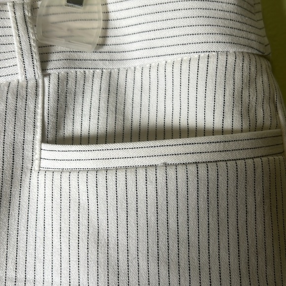 Banana Republic Black and White Striped Pants dressing, working, career. - Picture 5 of 6